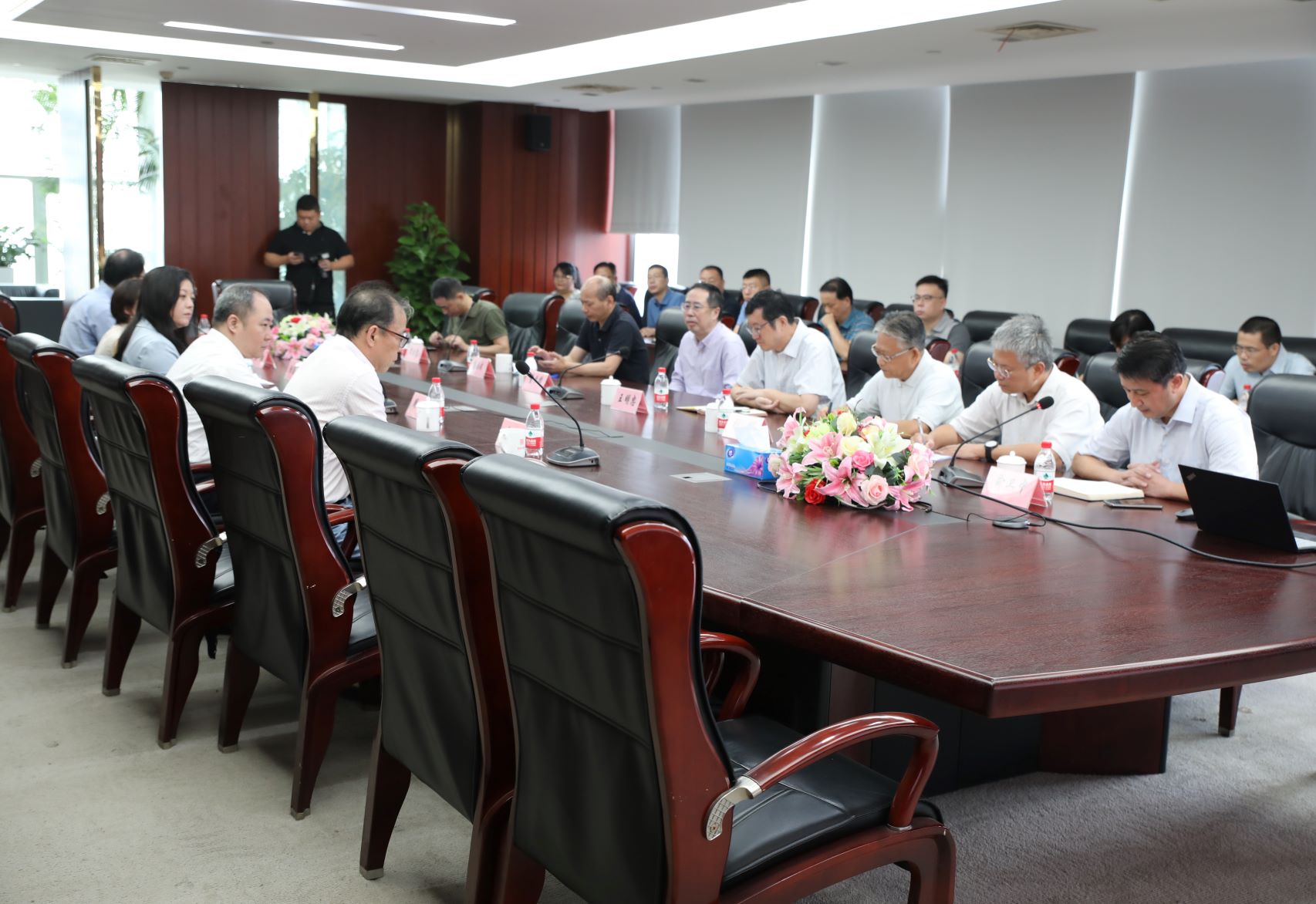 公司領導表態(tài)